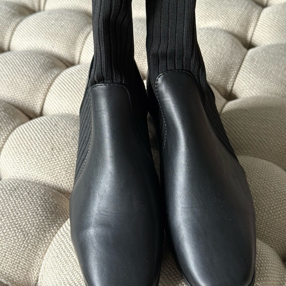 Black Stretchy Elastic Sock Knee-High Women's Block Heel Boots - Picture 7 of 10